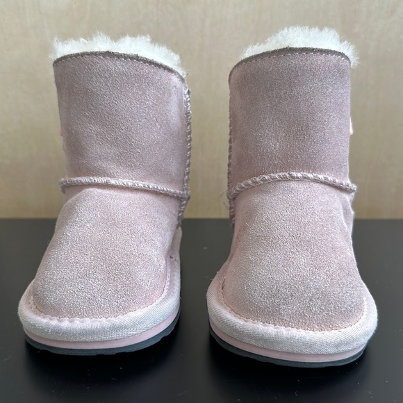 UGG Baby boots - Picture 3 of 8